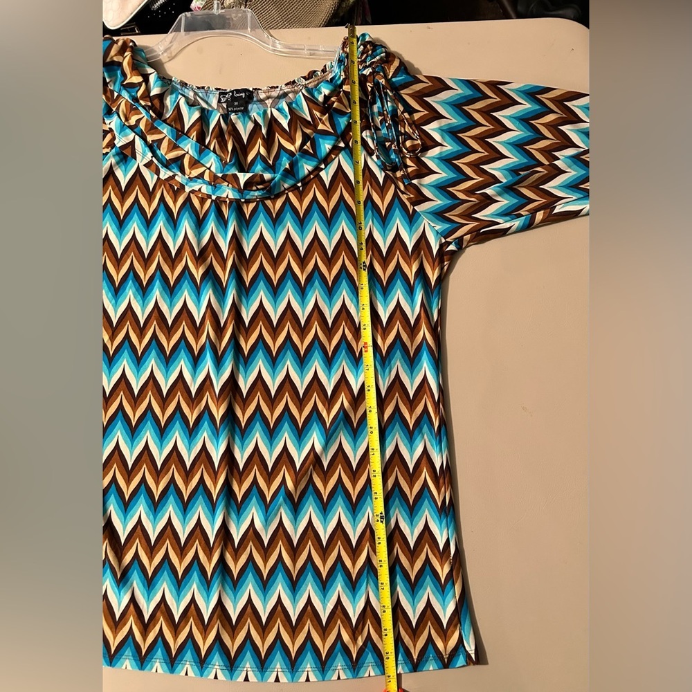 Loving it Women’s 3x Blouse - Picture 8 of 8